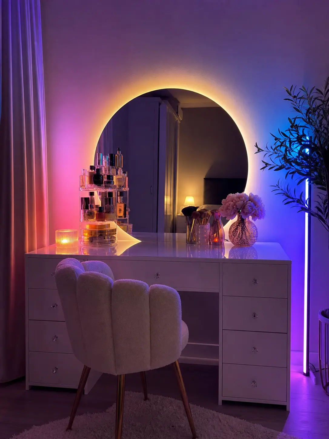 Modern Dopamine Vanity Ideas